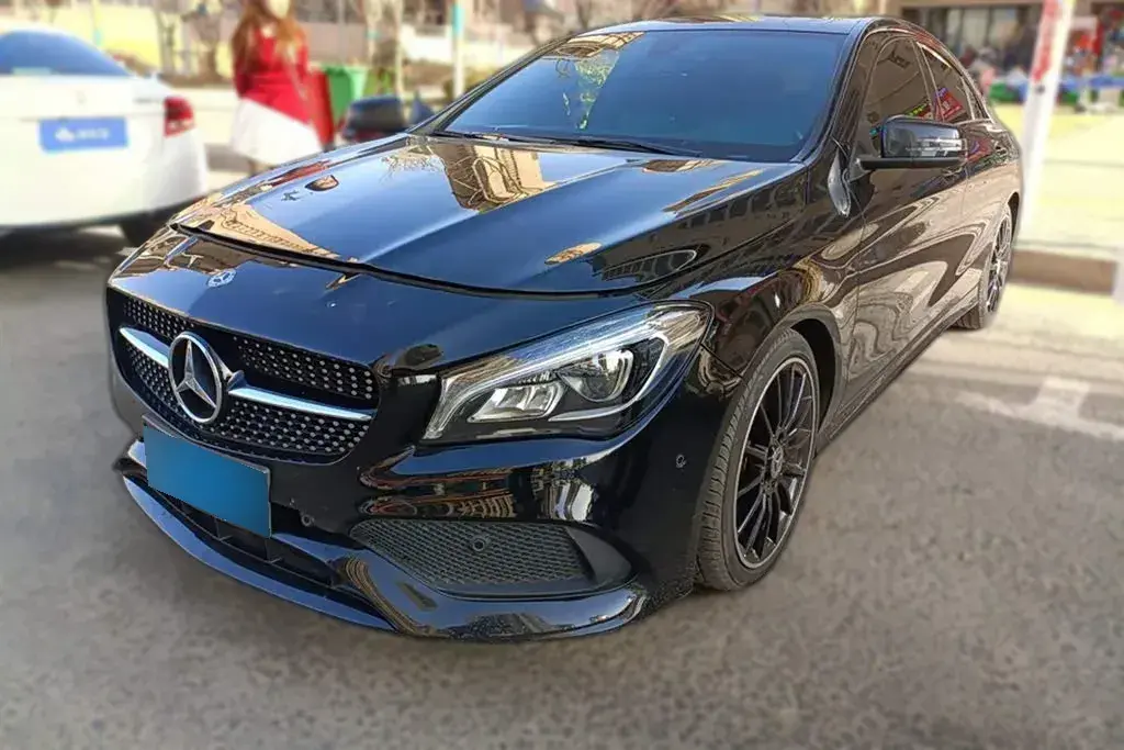 2018 Mercedes-Benz CLA Class 2.0T 184HP L4 7DCT