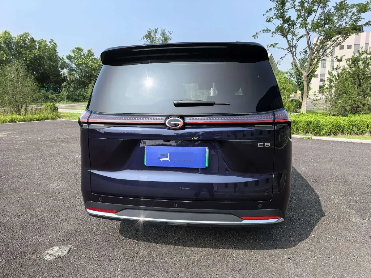 2024 GAC Trumpchi E8 2.0L 140HP L4 2DHT PHEV 25.57KWH,autocango,china used car exporter,china ev exporter,chinese used car exporter,chinese used ev exporter