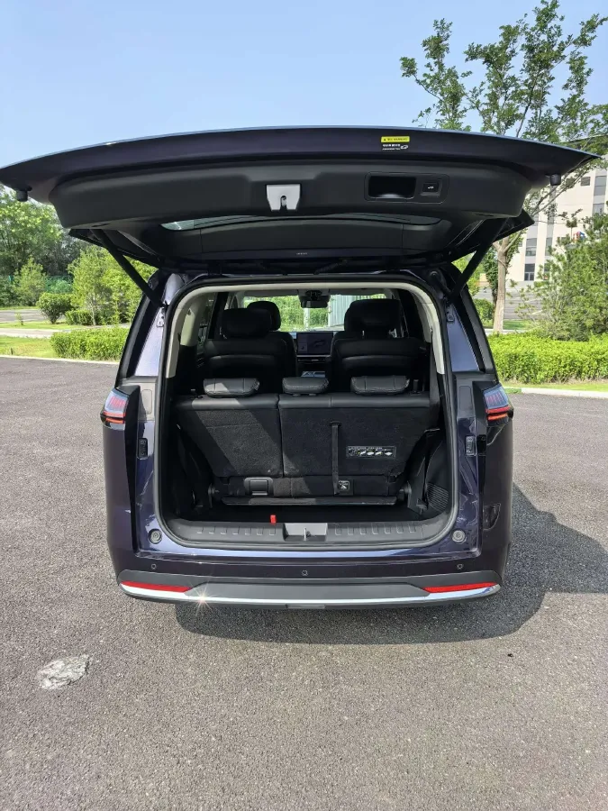 2024 GAC Trumpchi E8 2.0L 140HP L4 2DHT PHEV 25.57KWH,autocango,china used car exporter,china ev exporter,chinese used car exporter,chinese used ev exporter