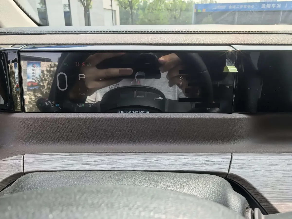 2024 GAC Trumpchi E8 2.0L 140HP L4 2DHT PHEV 25.57KWH,autocango,china used car exporter,china ev exporter,chinese used car exporter,chinese used ev exporter