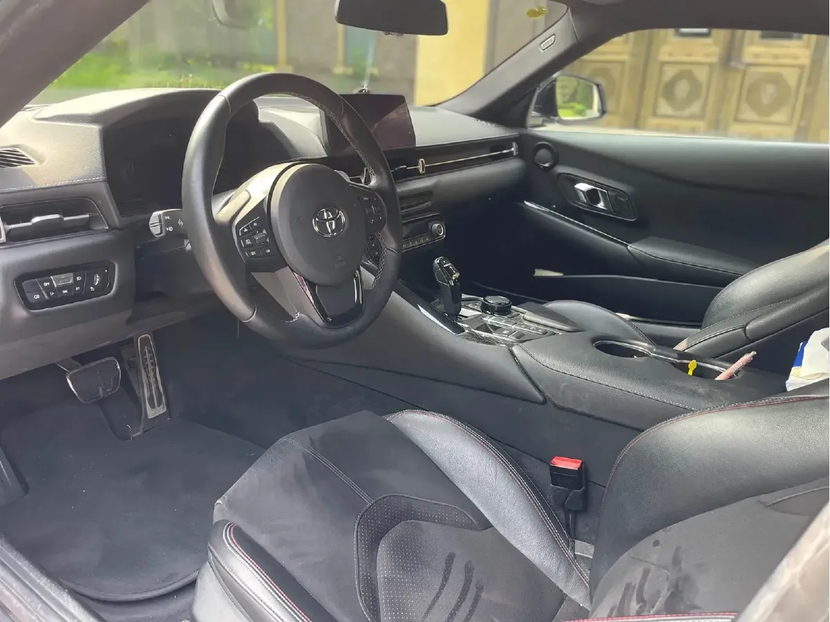 2021 Toyota Supra 3.0T 340HP L6 8AT,autocango,china used car exporter,china ev exporter,chinese used car exporter,chinese used ev exporter