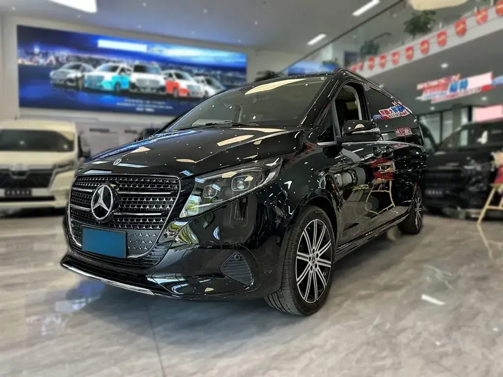 2024 Mercedes-Benz V Class 2.0T 231HP L4 9AT
