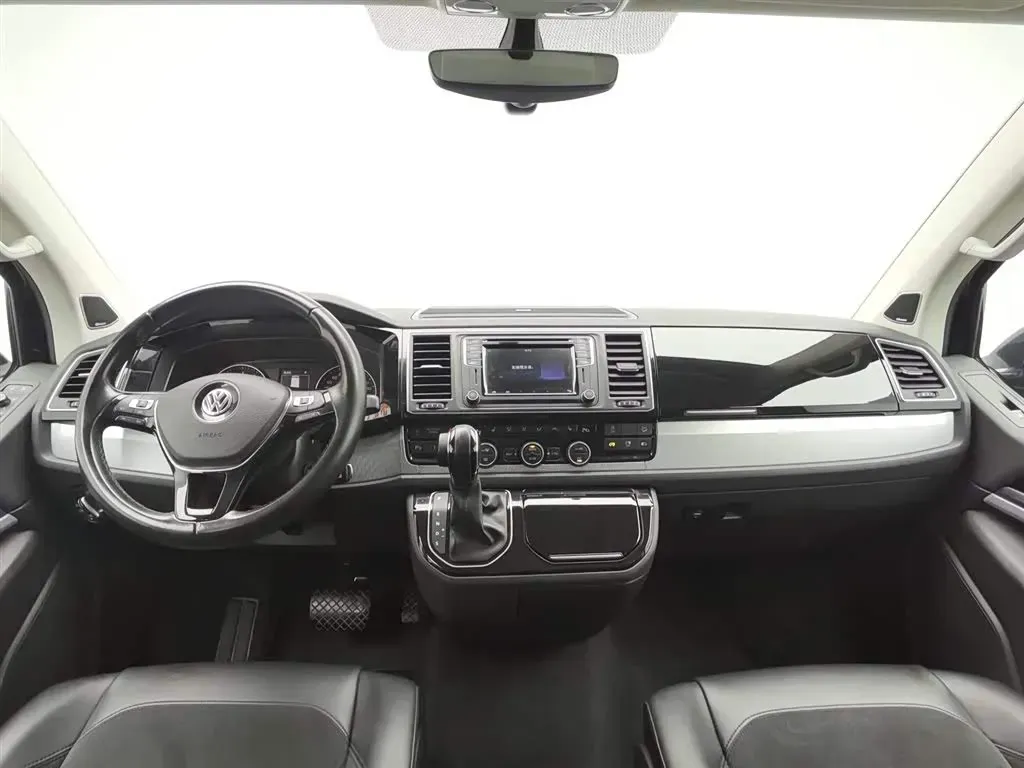 2017 Volkswagen Multivan 2.0T 204HP L4 7DCT,autocango,china used car exporter,china ev exporter,chinese used car exporter,chinese used ev exporter
