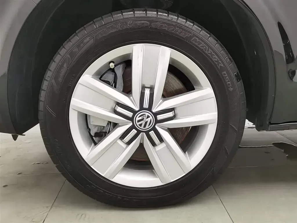 2017 Volkswagen Multivan 2.0T 204HP L4 7DCT,autocango,china used car exporter,china ev exporter,chinese used car exporter,chinese used ev exporter