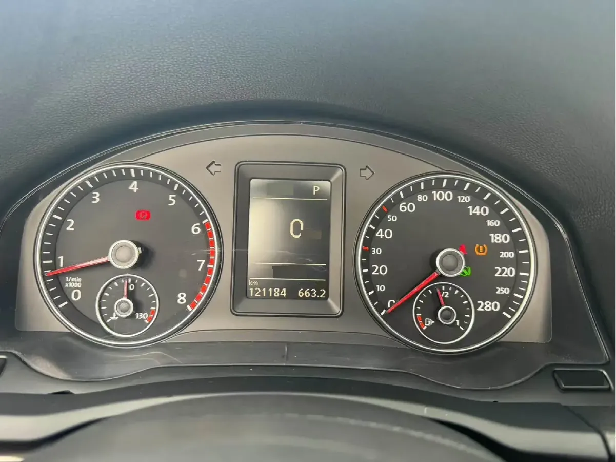 2011 Volkswagen Eos 2.0T 211HP L4 6DCT,autocango,china used car exporter,china ev exporter,chinese used car exporter,chinese used ev exporter