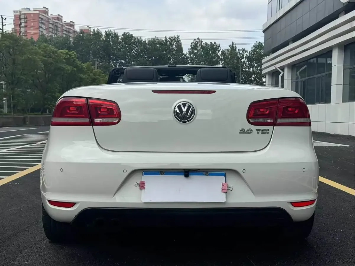 2011 Volkswagen Eos 2.0T 211HP L4 6DCT,autocango,china used car exporter,china ev exporter,chinese used car exporter,chinese used ev exporter