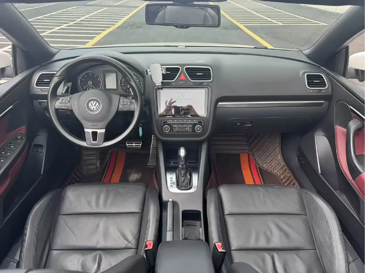 2011 Volkswagen Eos 2.0T 211HP L4 6DCT,autocango,china used car exporter,china ev exporter,chinese used car exporter,chinese used ev exporter