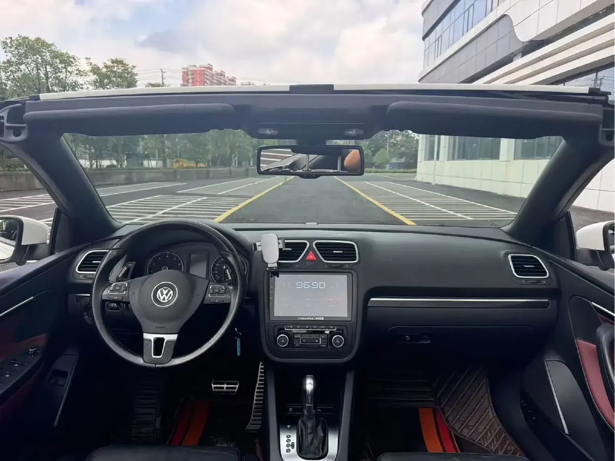 2011 Volkswagen Eos 2.0T 211HP L4 6DCT,autocango,china used car exporter,china ev exporter,chinese used car exporter,chinese used ev exporter