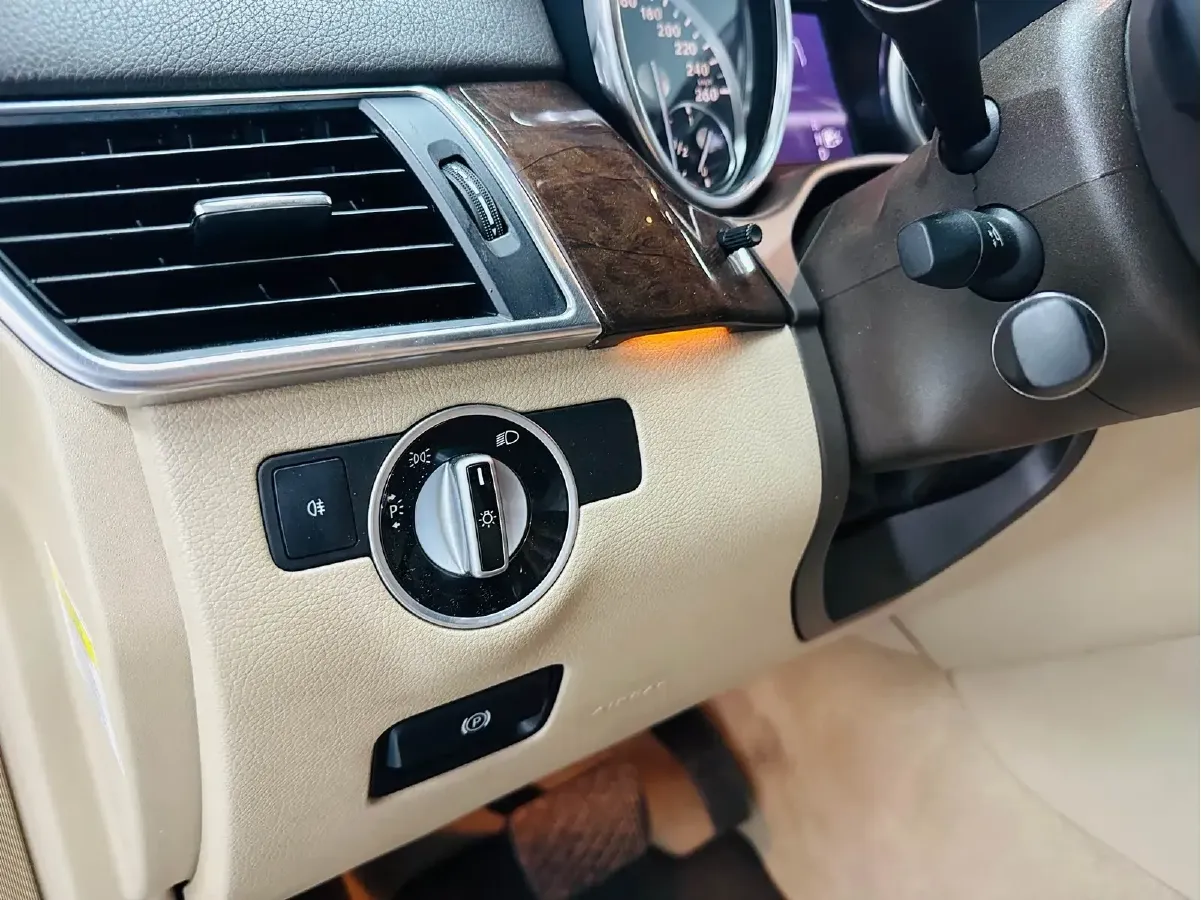 2013 Mercedes-Benz GL Class 4.7T 435HP V8 7AT,autocango,china used car exporter,china ev exporter,chinese used car exporter,chinese used ev exporter