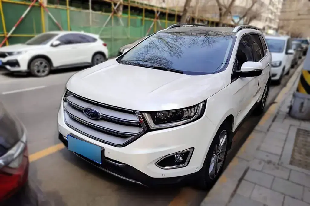 2018 Ford Edge 2.0T 245HP L4 6AT