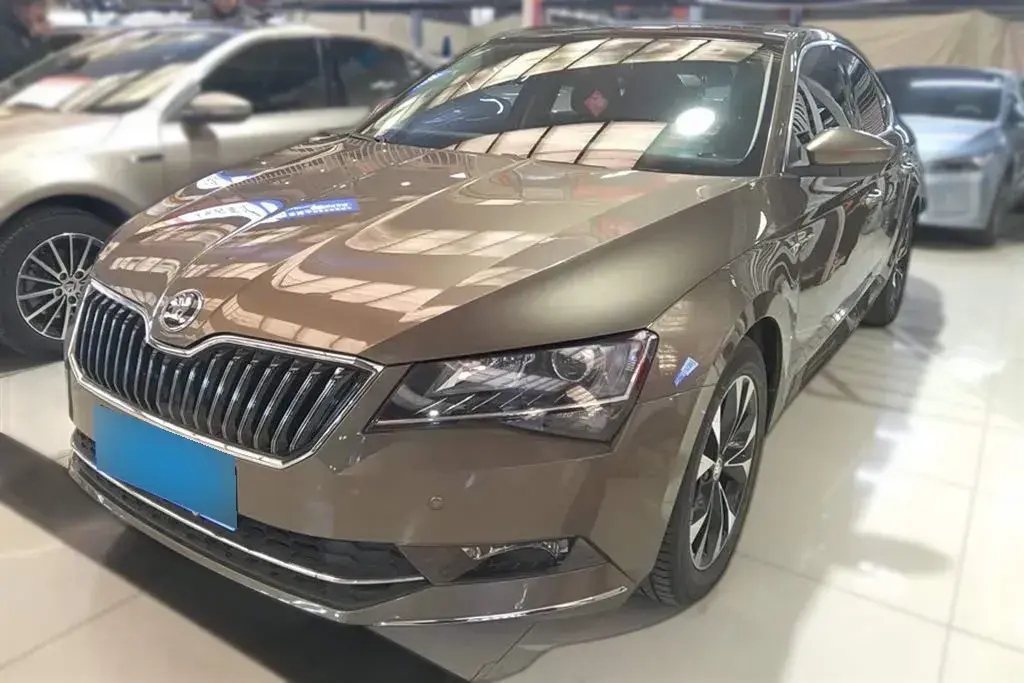 2018 Skoda Superb 1.8T 180HP L4 7DCT