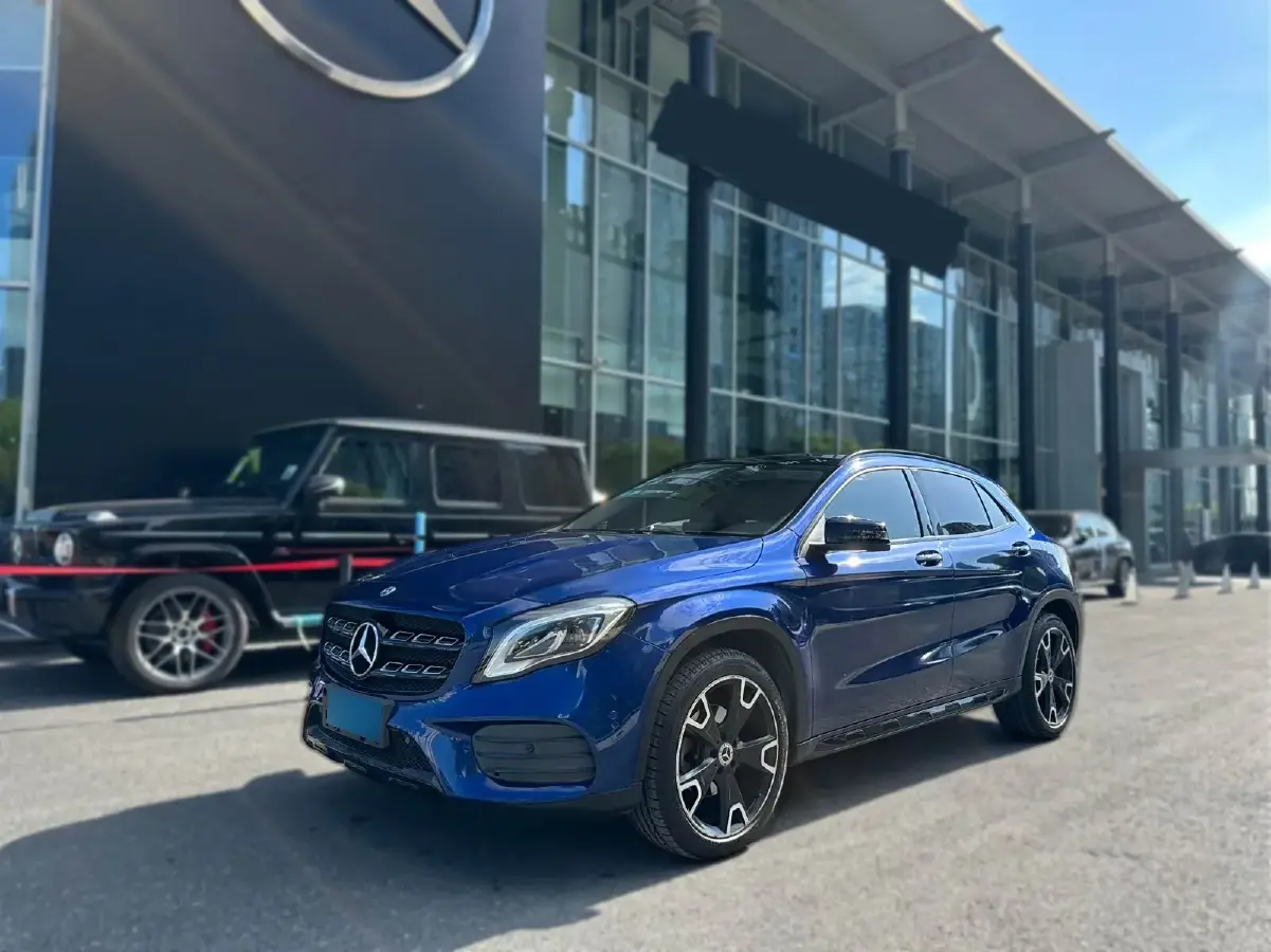 2019 Mercedes-Benz GLA Class 2.0T 184HP L4 7DCT