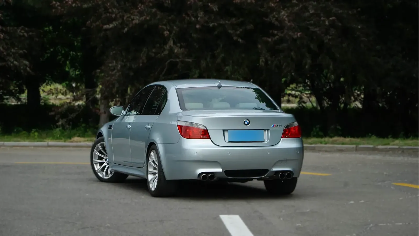2005 BMW M5 5.0L 507HP V10 7AMT,autocango,china used car exporter,china ev exporter,chinese used car exporter,chinese used ev exporter