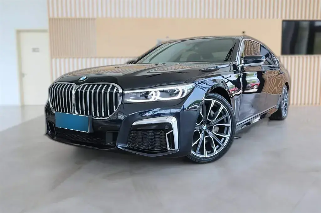 2021 BMW 7 Series 3.0T 340HP L6 8AT