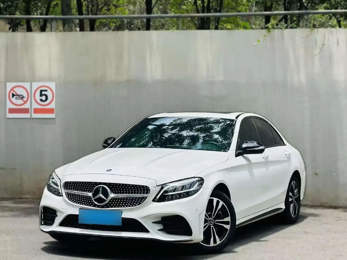 2019 Mercedes-Benz C Class 1.5T 184HP L4 9AT