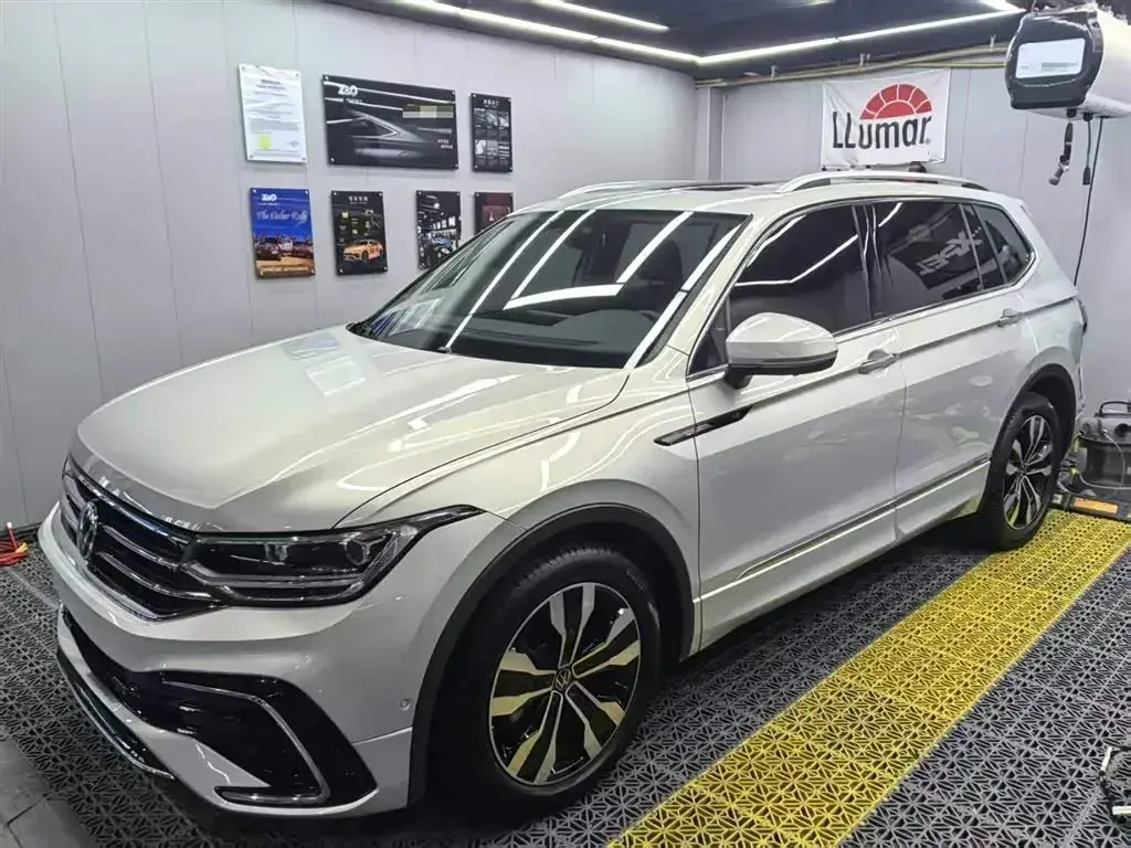 2022 Volkswagen Tiguan L 2.0T 186HP L4 7DCT
