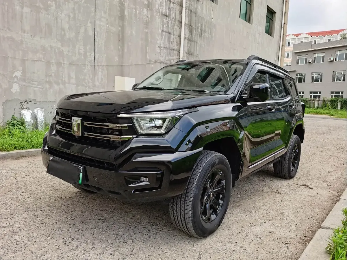 2024 Tank 400 2.0T 252HP L4 9AT PHEV 36.7/37.1KWH,autocango,china used car exporter,china ev exporter,chinese used car exporter,chinese used ev exporter
