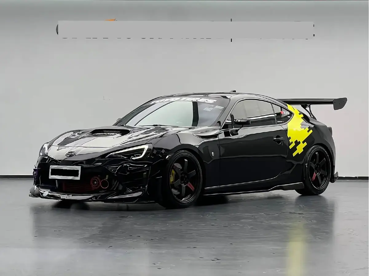 2017 Toyota 86 2.0L 200HP H4 6MT