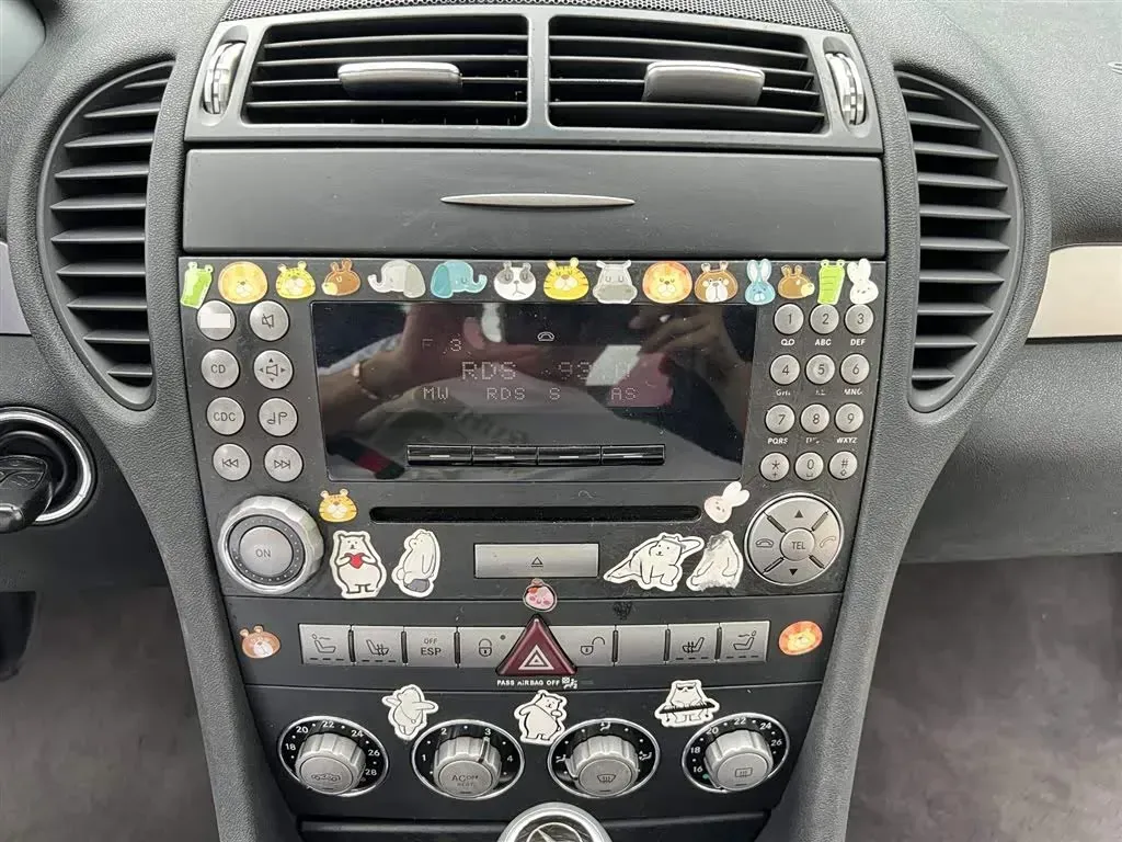 2004 Mercedes-Benz SLK Class 1.8T 184HP L4 5AT,autocango,china used car exporter,china ev exporter,chinese used car exporter,chinese used ev exporter