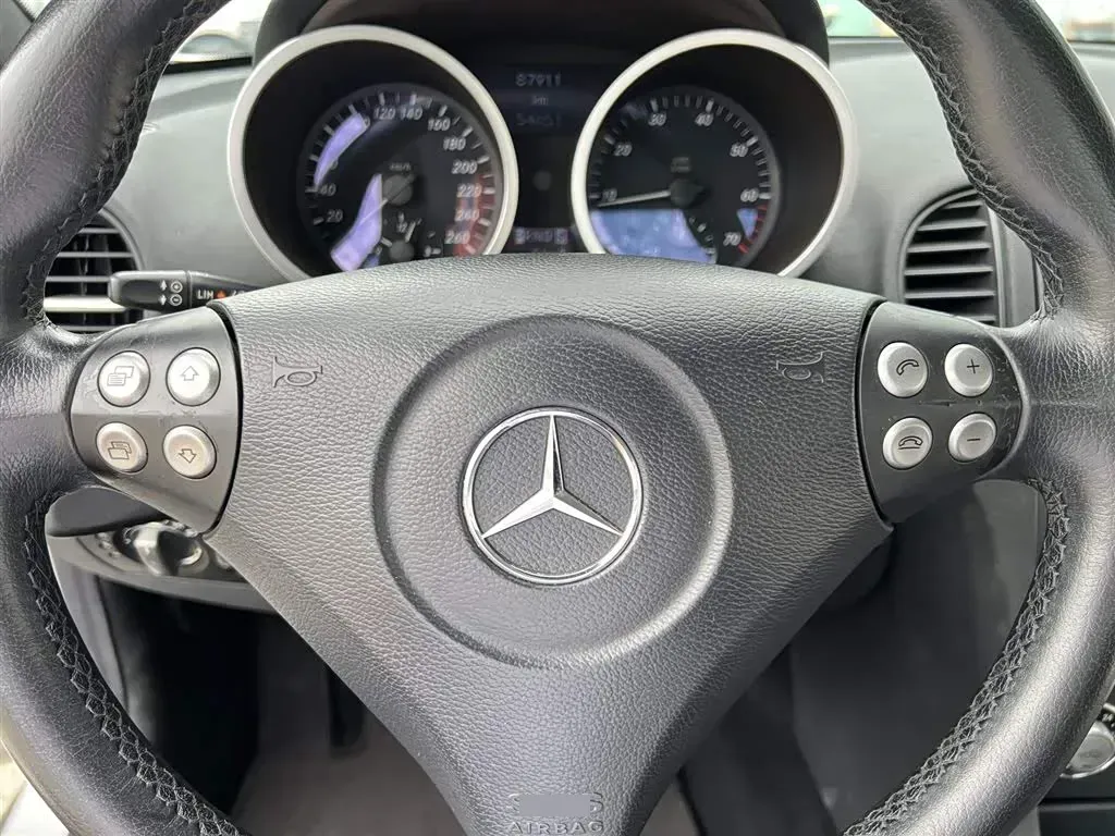 2004 Mercedes-Benz SLK Class 1.8T 184HP L4 5AT,autocango,china used car exporter,china ev exporter,chinese used car exporter,chinese used ev exporter