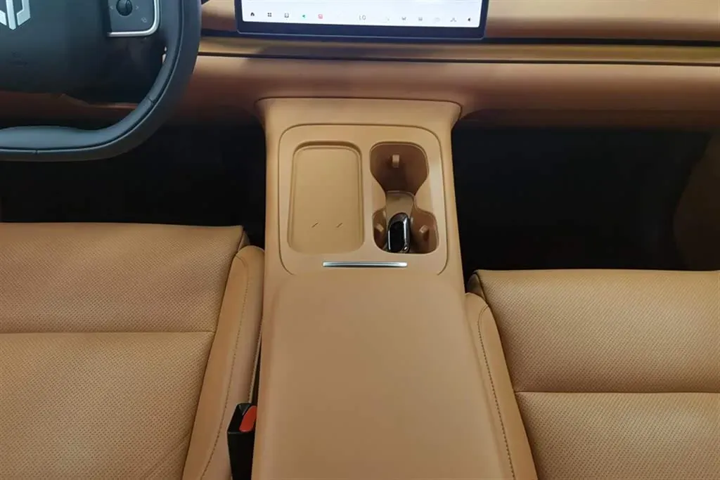 2024 Leapmotor C16 1.5L 95HP L4 REEV 28.4KWH,autocango,china used car exporter,china ev exporter,chinese used car exporter,chinese used ev exporter