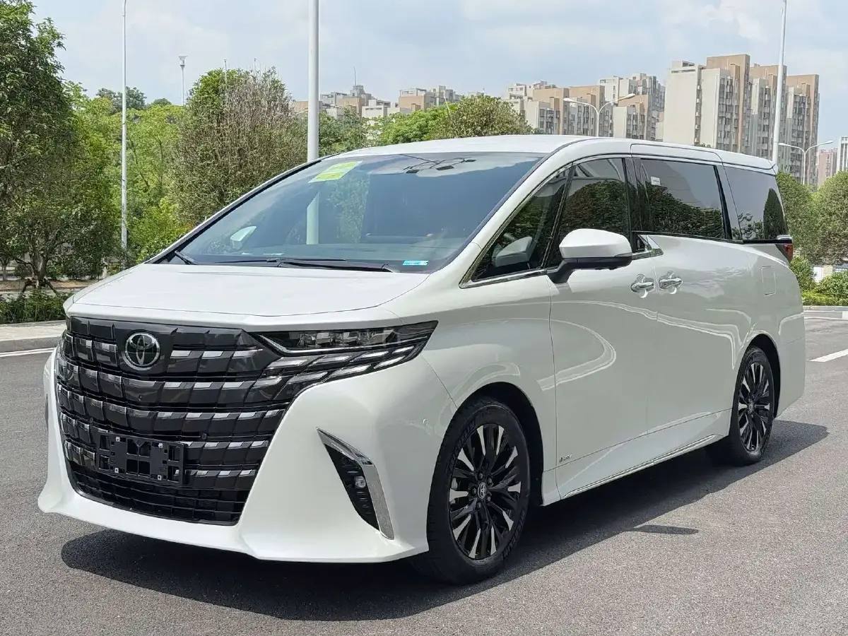 2024 Toyota Alphard 2.5L 190HP L4 E-CVT Hybrid