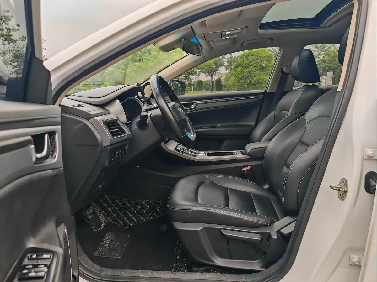 2019 Geely Emgrand GL 1.5T 177HP L3 7DCT,autocango,china used car exporter,china ev exporter,chinese used car exporter,chinese used ev exporter