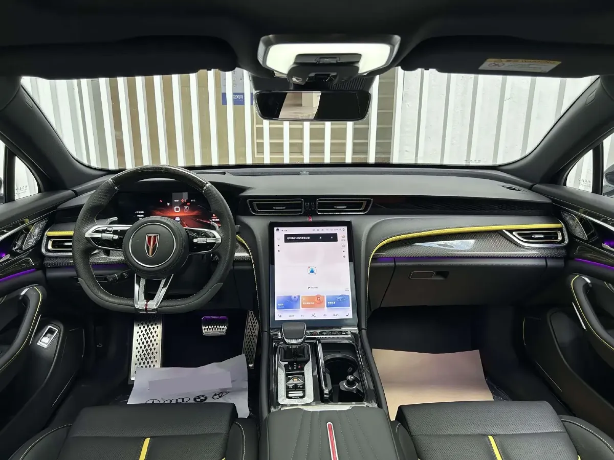 2023 HongQi H6 2.0T 252HP L4 8AT,autocango,china used car exporter,china ev exporter,chinese used car exporter,chinese used ev exporter