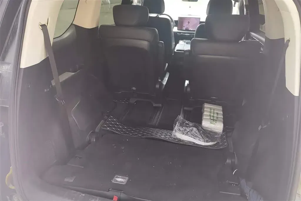 2024 GAC Trumpchi E8 2.0L 140HP L4 2DHT PHEV 25.57KWH,autocango,china used car exporter,china ev exporter,chinese used car exporter,chinese used ev exporter