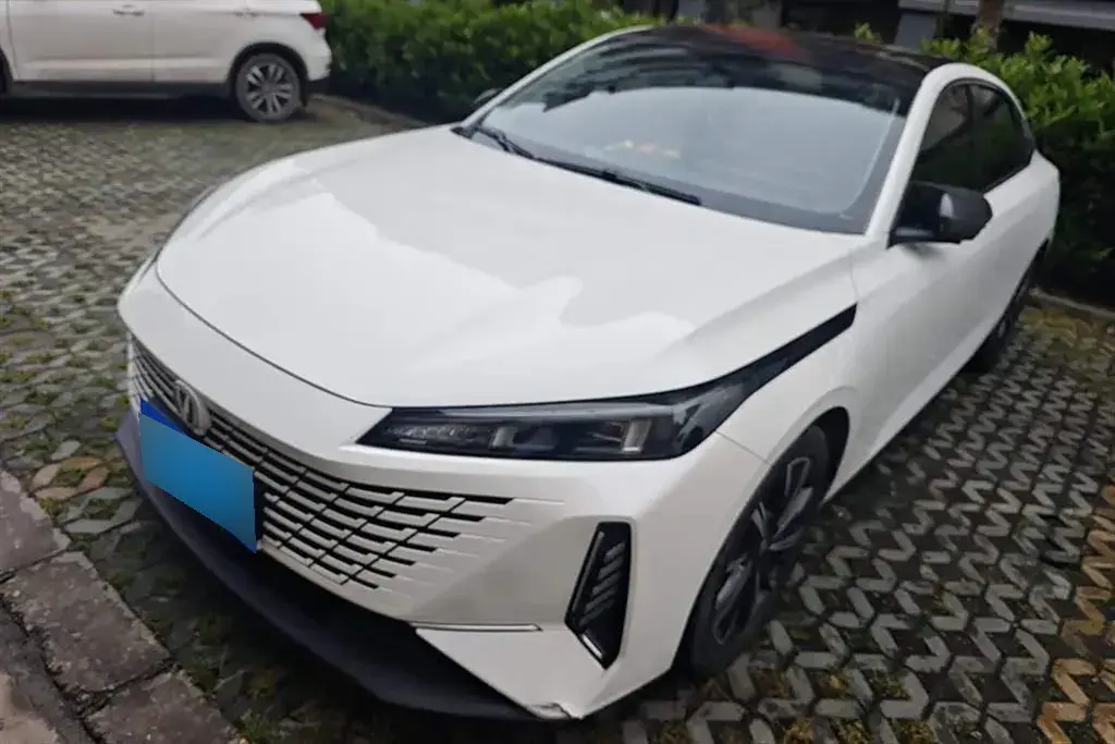 2023 ChangAn Lamore 1.5T 170HP L4 7DCT