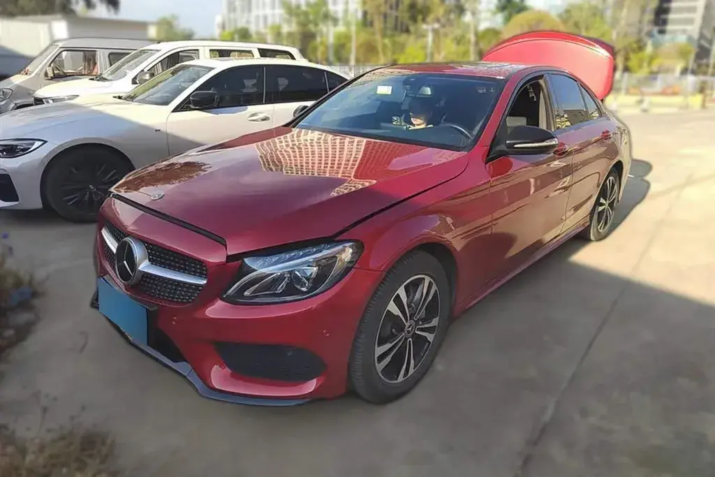 2018 Mercedes-Benz C Class 2.0T 184HP L4 9AT