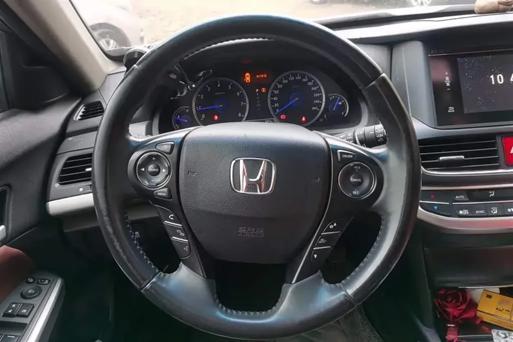 2016 Honda Crosstour 2.4L 197HP L4 5AT,autocango,china used car exporter,china ev exporter,chinese used car exporter,chinese used ev exporter