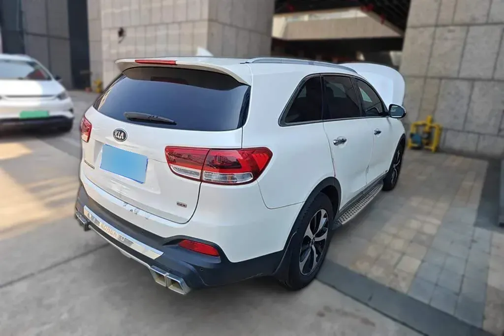 2015 Kia Sorento 2.4L 188HP L4 6AT,autocango,china used car exporter,china ev exporter,chinese used car exporter,chinese used ev exporter