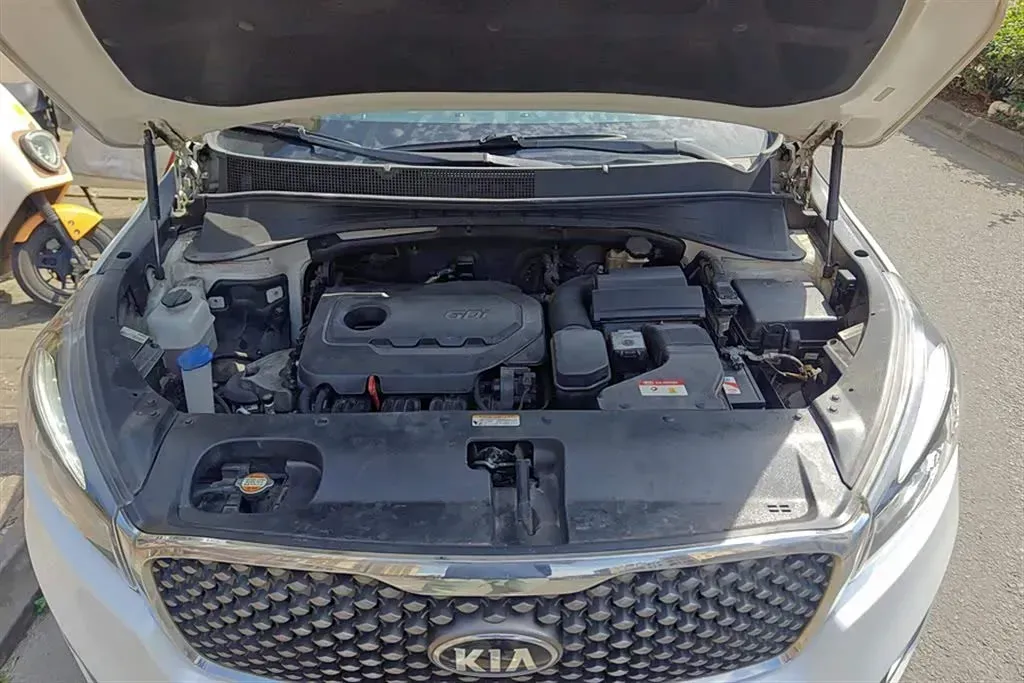 2015 Kia Sorento 2.4L 188HP L4 6AT,autocango,china used car exporter,china ev exporter,chinese used car exporter,chinese used ev exporter