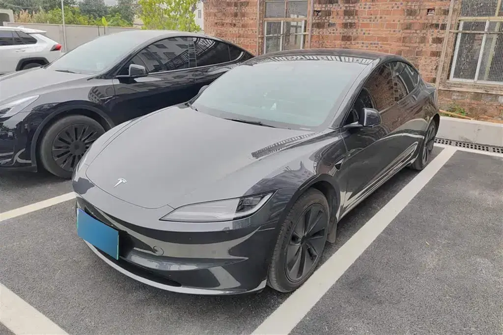 2023 Tesla Model 3 BEV 60KWH