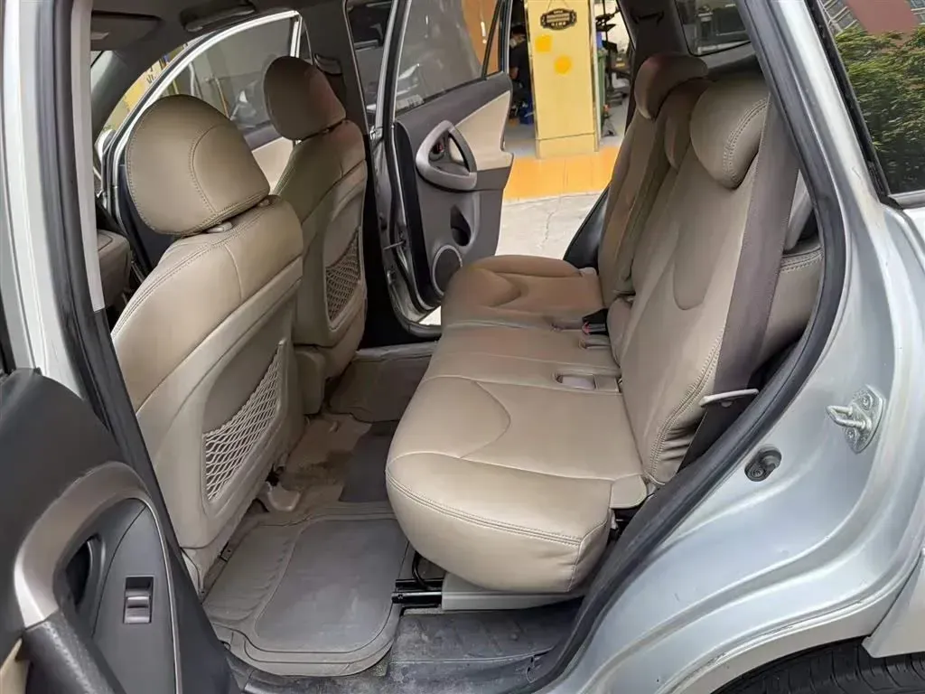 2006 Toyota RAV4 2.4L 170HP L4 4AT,autocango,china used car exporter,china ev exporter,chinese used car exporter,chinese used ev exporter