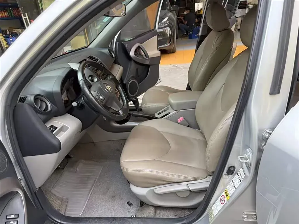 2006 Toyota RAV4 2.4L 170HP L4 4AT,autocango,china used car exporter,china ev exporter,chinese used car exporter,chinese used ev exporter