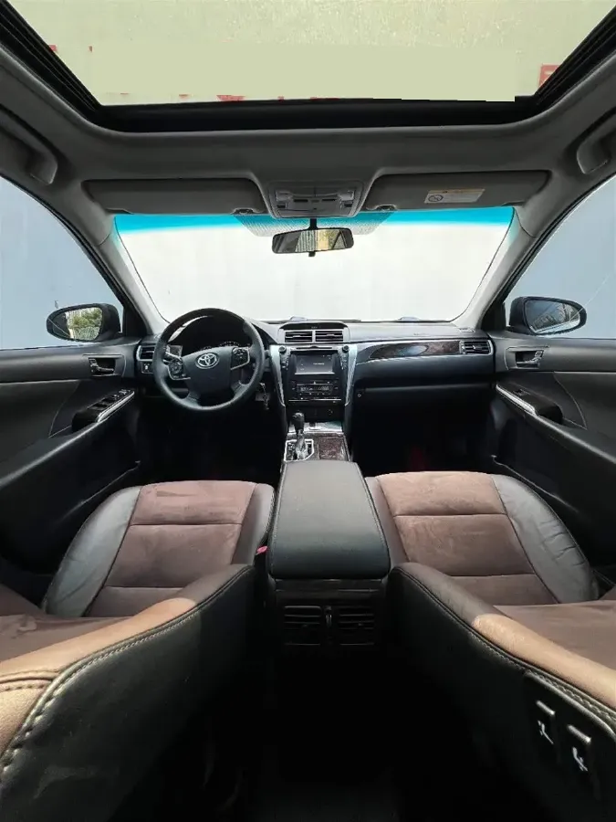 2016 Toyota Camry 2.0L 167HP L4 6AT,autocango,china used car exporter,china ev exporter,chinese used car exporter,chinese used ev exporter