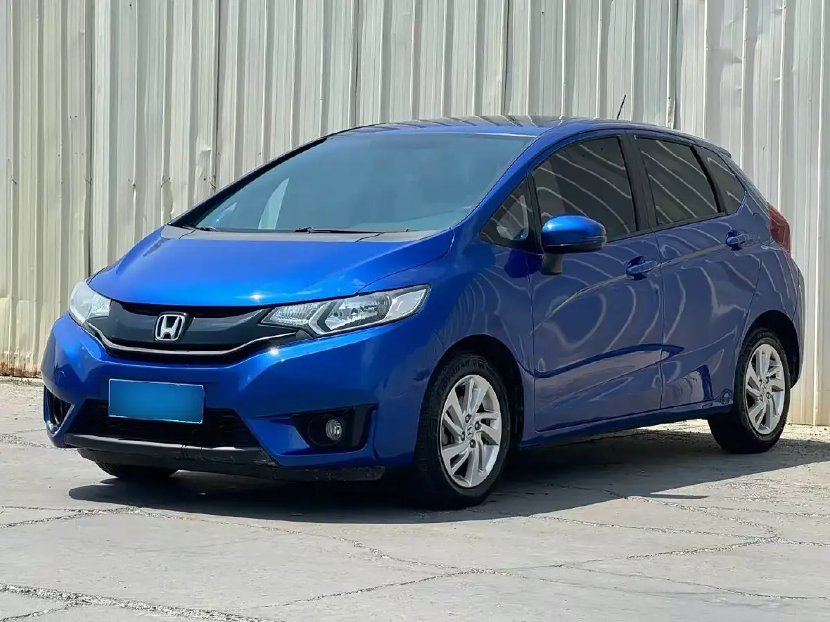 2016 Honda Fit 1.5L 131HP L4 CVT