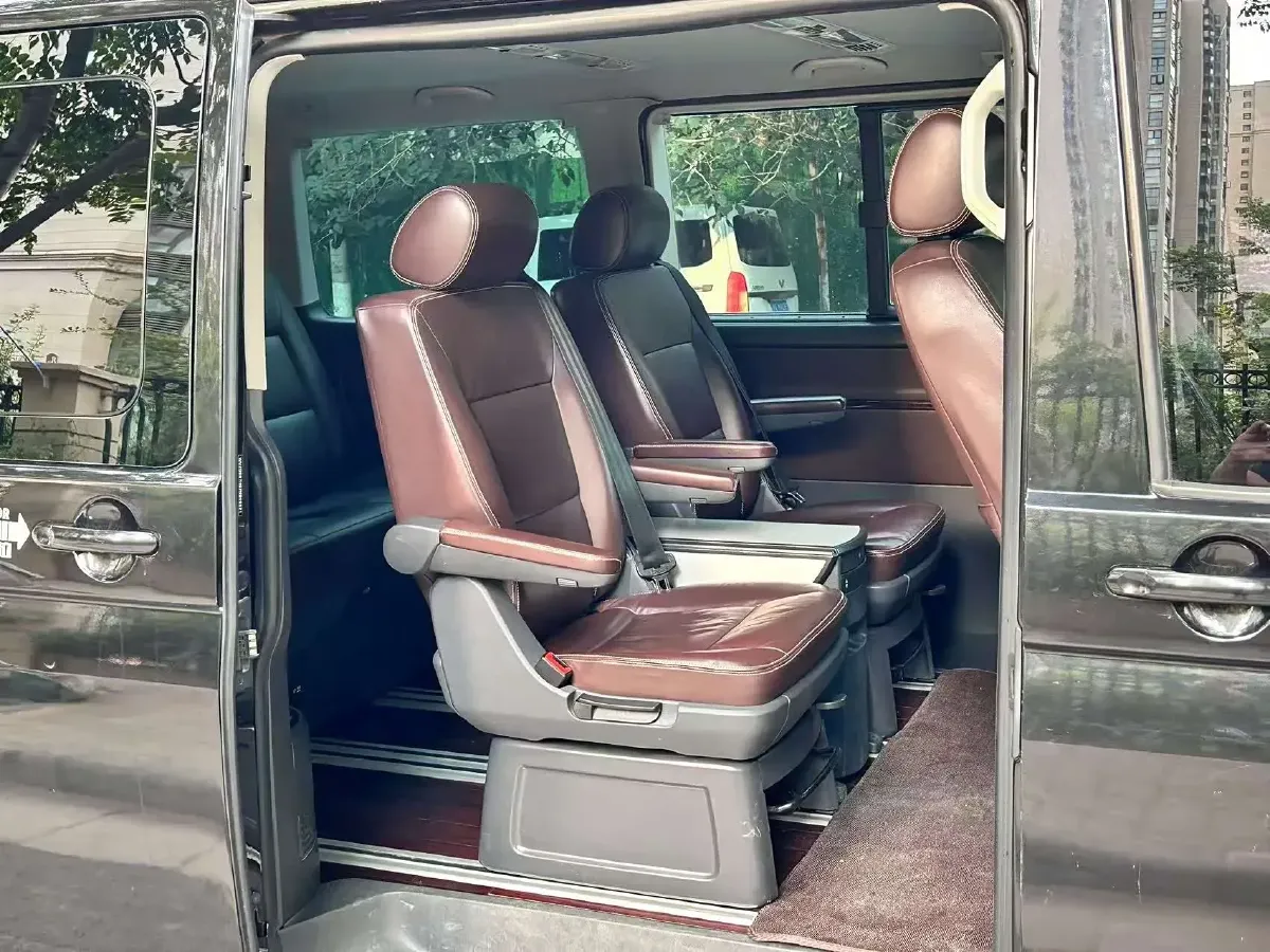 2012 Volkswagen Multivan 2.0T 204HP L4 7DCT,autocango,china used car exporter,china ev exporter,chinese used car exporter,chinese used ev exporter