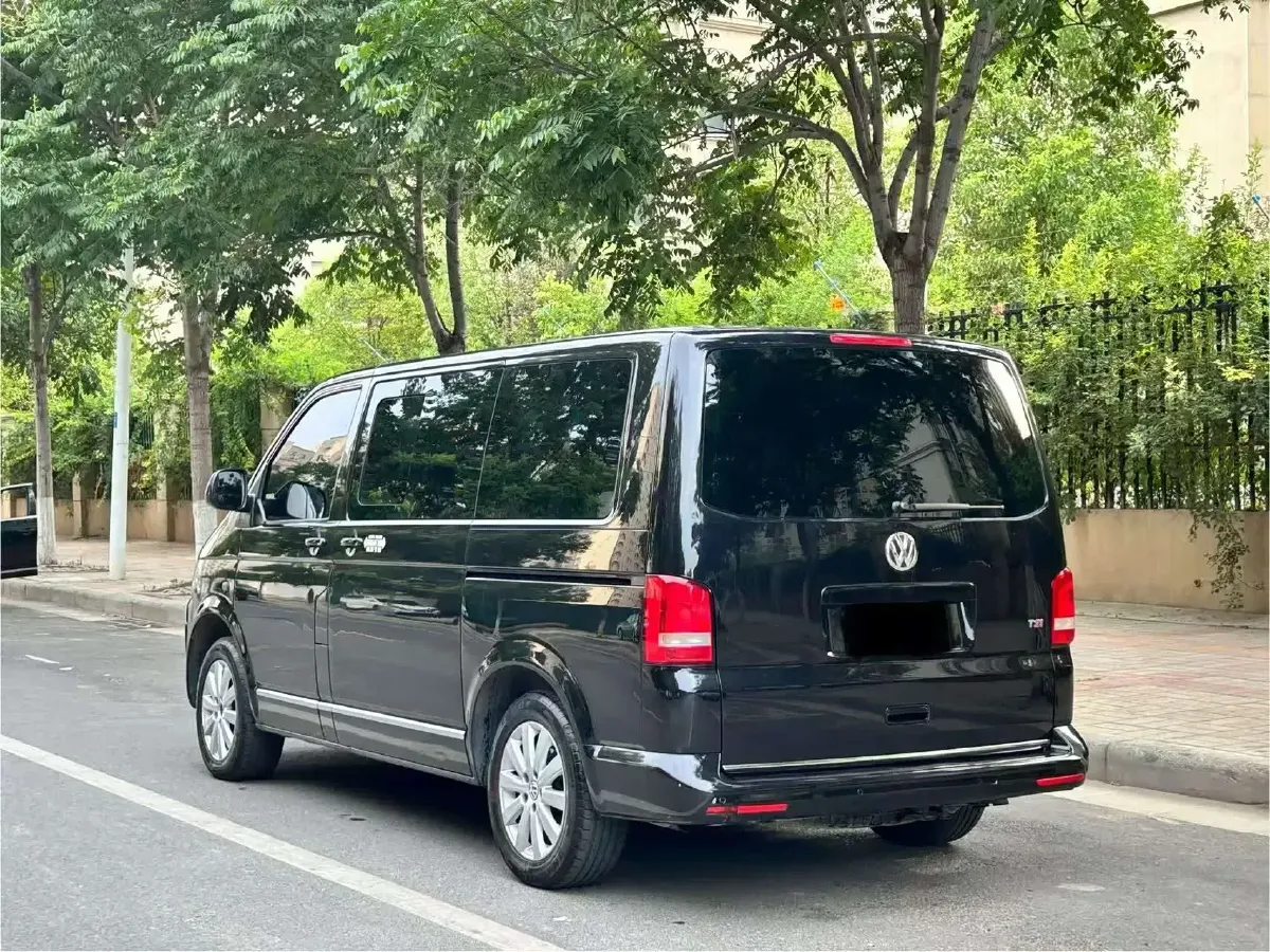 2012 Volkswagen Multivan 2.0T 204HP L4 7DCT,autocango,china used car exporter,china ev exporter,chinese used car exporter,chinese used ev exporter