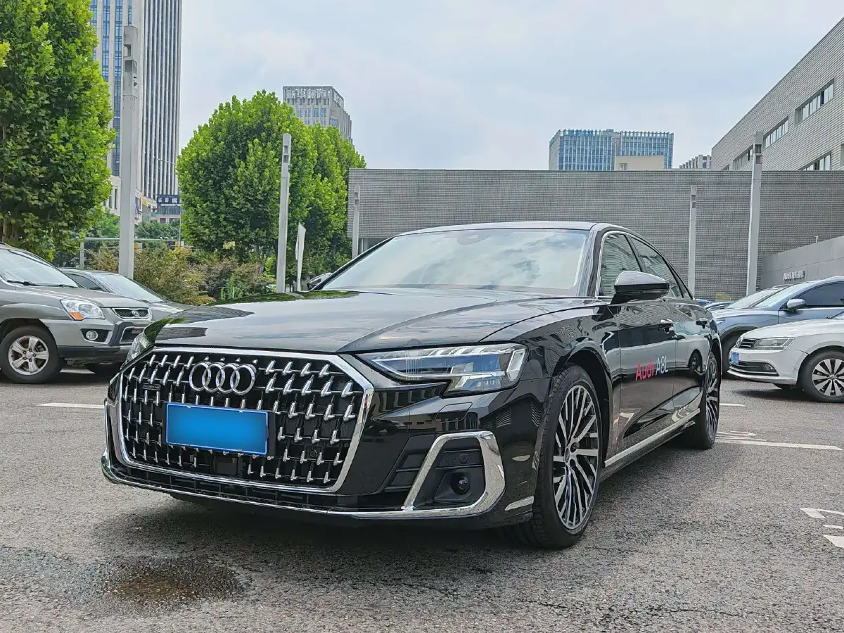 2024 Audi A8 3.0T 340HP V6 8AT