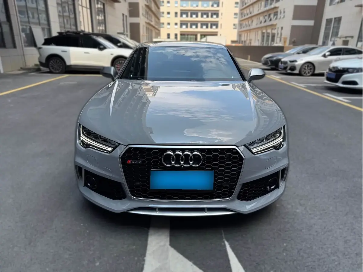 2016 Audi RS 7 4.0T 560HP V8 8AT