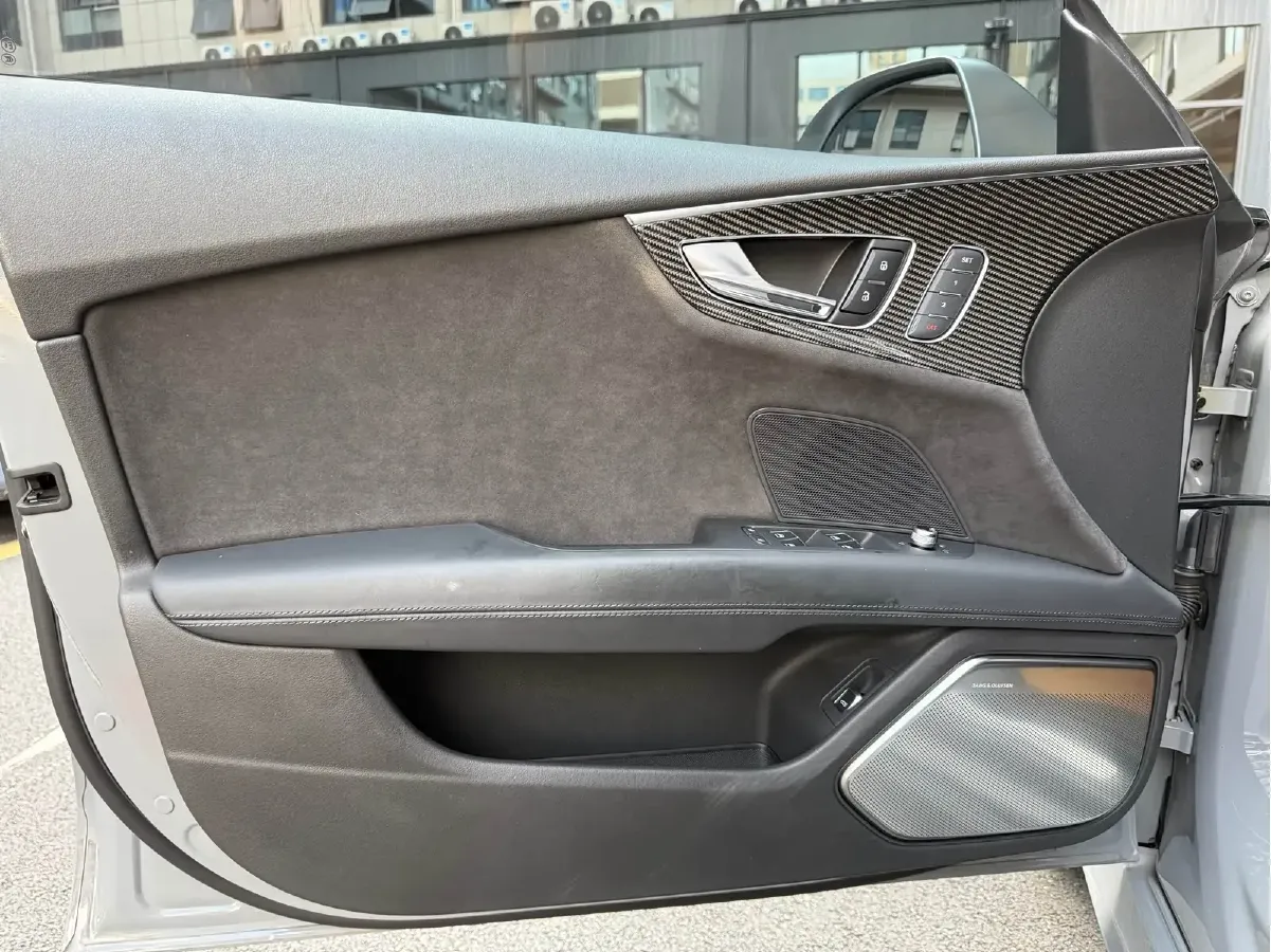 2016 Audi RS 7 4.0T 560HP V8 8AT,autocango,china used car exporter,china ev exporter,chinese used car exporter,chinese used ev exporter