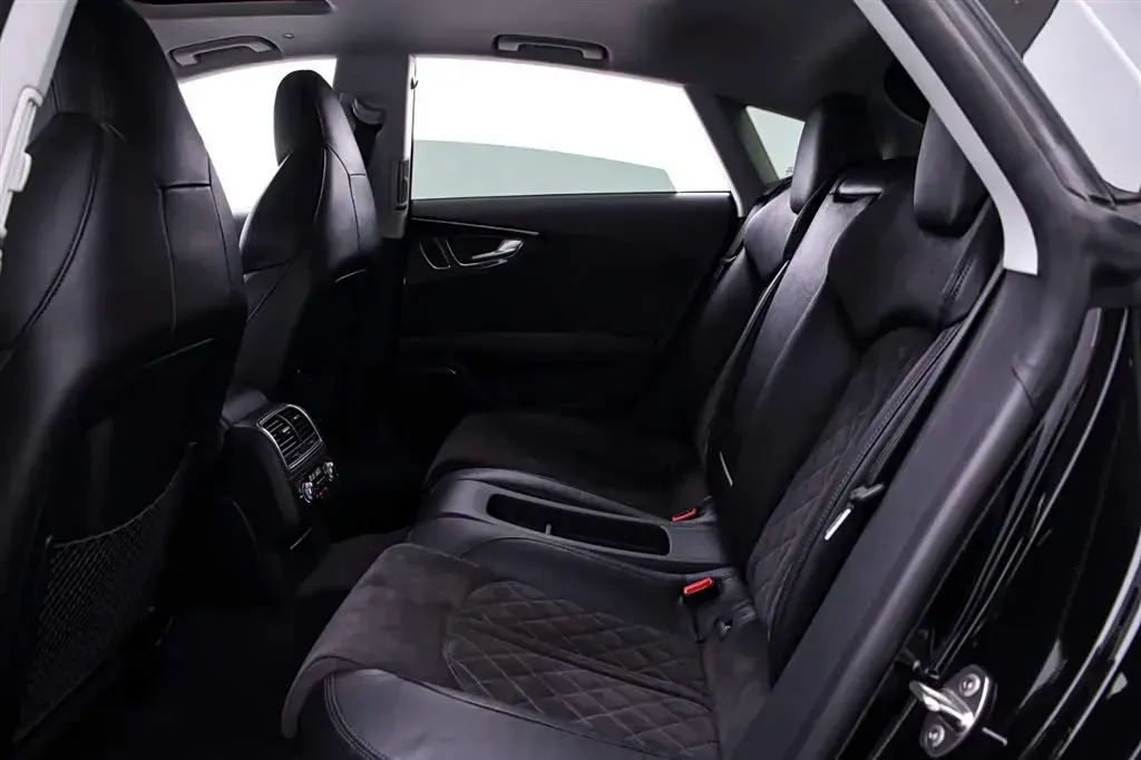 2013 Audi S7 4.0T 420HP V8 7DCT,autocango,china used car exporter,china ev exporter,chinese used car exporter,chinese used ev exporter