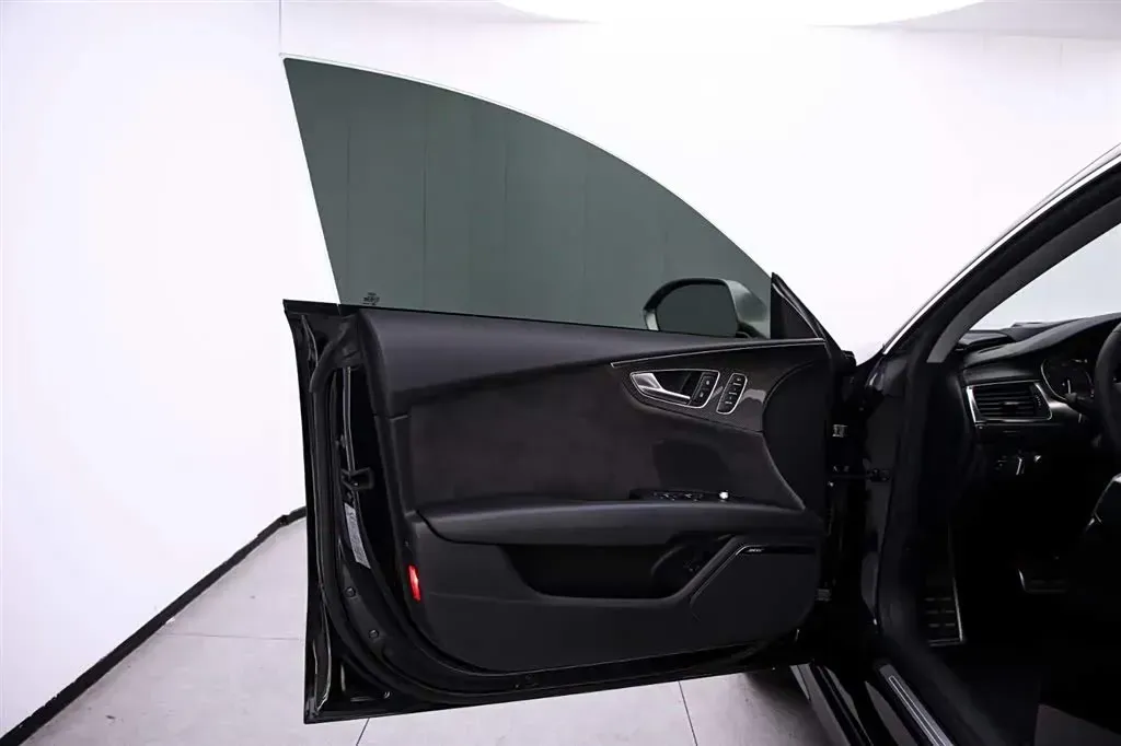 2013 Audi S7 4.0T 420HP V8 7DCT,autocango,china used car exporter,china ev exporter,chinese used car exporter,chinese used ev exporter