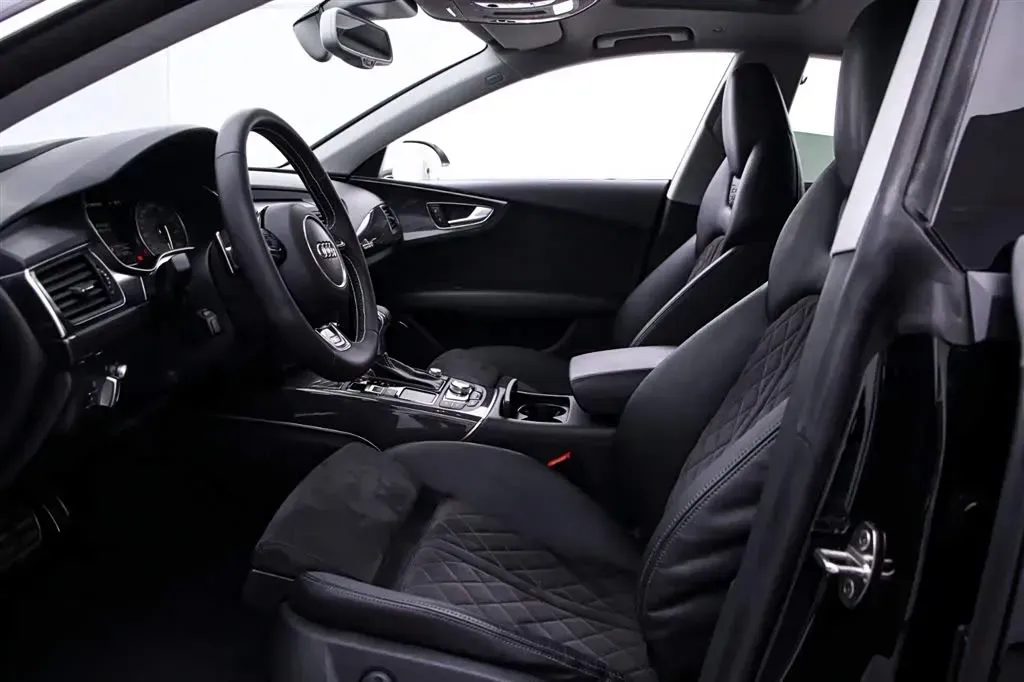 2013 Audi S7 4.0T 420HP V8 7DCT,autocango,china used car exporter,china ev exporter,chinese used car exporter,chinese used ev exporter