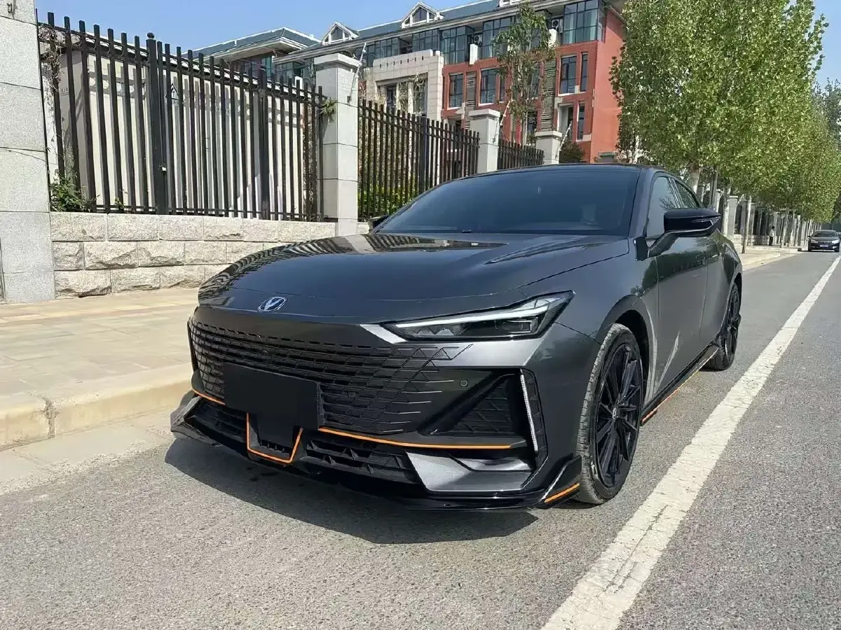 2022 ChangAn UNI-V 1.5T 188HP L4 7DCT