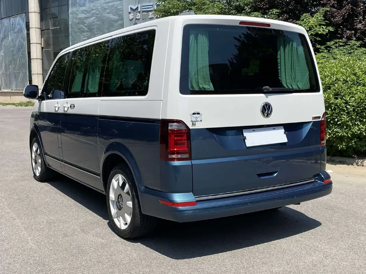 2018 Volkswagen Multivan 2.0T 204HP L4 7DCT,autocango,china used car exporter,china ev exporter,chinese used car exporter,chinese used ev exporter