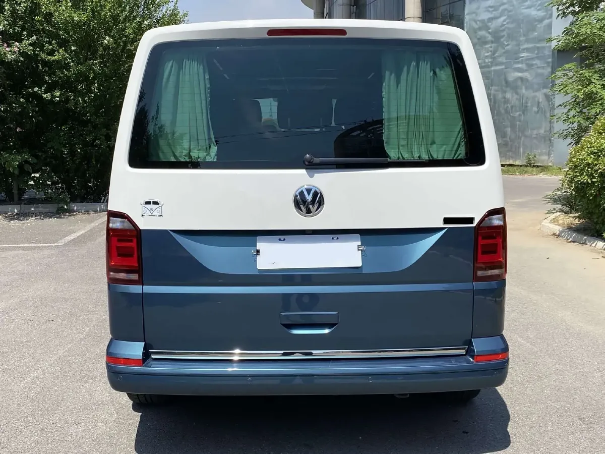 2018 Volkswagen Multivan 2.0T 204HP L4 7DCT,autocango,china used car exporter,china ev exporter,chinese used car exporter,chinese used ev exporter